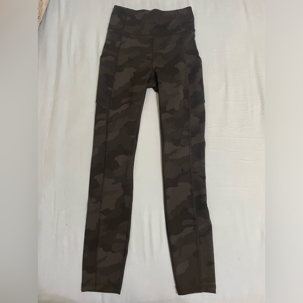 Like New Lululemon Leggings Size 2